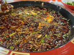 -烧哥美蛙肥肠鱼火锅·十五年社区店