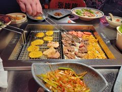 -张牌牌·东北烤肉小吃市集(金楠天街店)