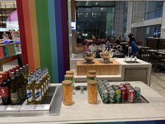 -飨食汇全日制餐厅·昆山皇冠假日酒店(九方店)