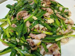 韭菜炒八带-小铜锣湾海鲜家常菜馆(河西店)