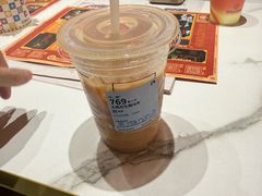-瑞幸咖啡(江汉路中山大道店)