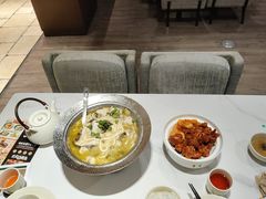 -楚山晓·湖北菜(武汉光谷K11店)