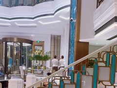 -浅深(世茂滨江精品店)