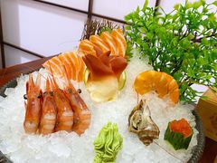 三文鱼刺身-渔日本料理铁板烧(新天地假日广场店)