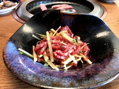 生拌牛肉-炎蔵牛舌烤肉