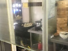 -老西白点心店