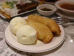 冰淇淋配炸香蕉-关夫人餐厅(阳光广场店)