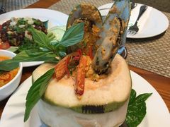 -Chom Cafe and Restaurant