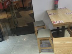 -魔都三兄弟酸辣粉·蘸卤炸串(虹桥万科店)