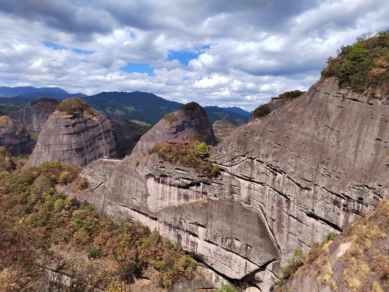 丹霞八角寨风景区图片