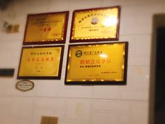 -覃肥叔桂林米粉(粮道街店)