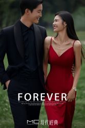 -现代经典婚纱摄影