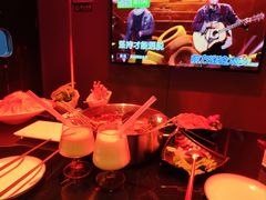 -唯爱KTV聚会餐厅(仙林东城汇店)