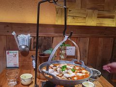 -老滇山寨•云南特色菜•地方菜•民族风情歌舞表演(金碧店)