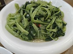 -一品美食城(石碣序伦小学店)