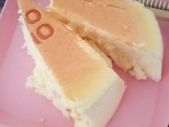 -红宝石·鲜奶小方·海派西点房(控江店)