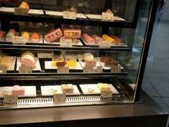 面包甜点陈列柜-麦当劳(天津站三店)