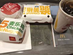 -麦当劳(百联西郊购物中心店)