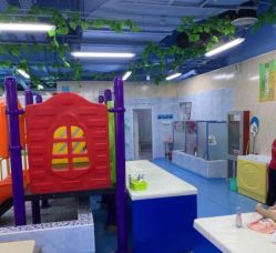 -子木乐园婴儿游泳馆(水晶港店)