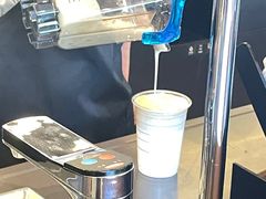 -星巴克臻选(上海虹桥新天地三店)