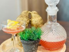 -Chom Cafe and Restaurant