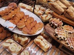 -巴黎贝甜(大宁国际商业广场店)