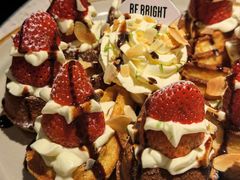 草莓忌廉华夫饼-BE BRIGHT KITCHEN(正佳广场店)