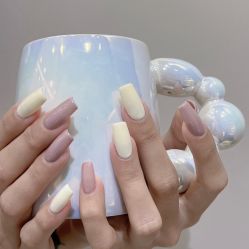 -花岐款式专研健康美甲沙龙