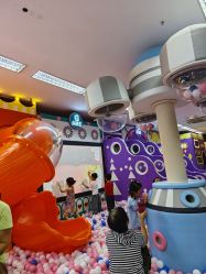 -孩子王童乐园(马群店)