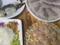 -官塘陈记鱼生·潮汕砂锅粥·牛肉火锅(潮枫路总店)