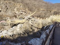 -大平台龙居瀑布旅游区