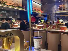 大堂-西塔老太太泥炉烤肉(温州首店万象城黑金店)