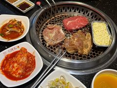 -木槿花韩式炭烤·熟成肉工坊(孙文东路店)