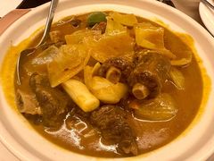 焖牛尾-船屋葡国餐厅