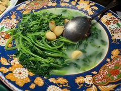 蒜子煎蛋浸苋菜苗-粤·向群饭店(二沙岛店)