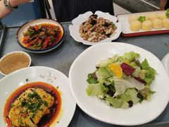 -香山湖家家宴(中山陵店)