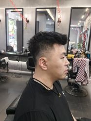 -老肖男士理发店