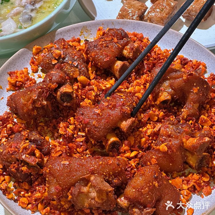 在长沙！真的喜欢这种精致湘菜馆！