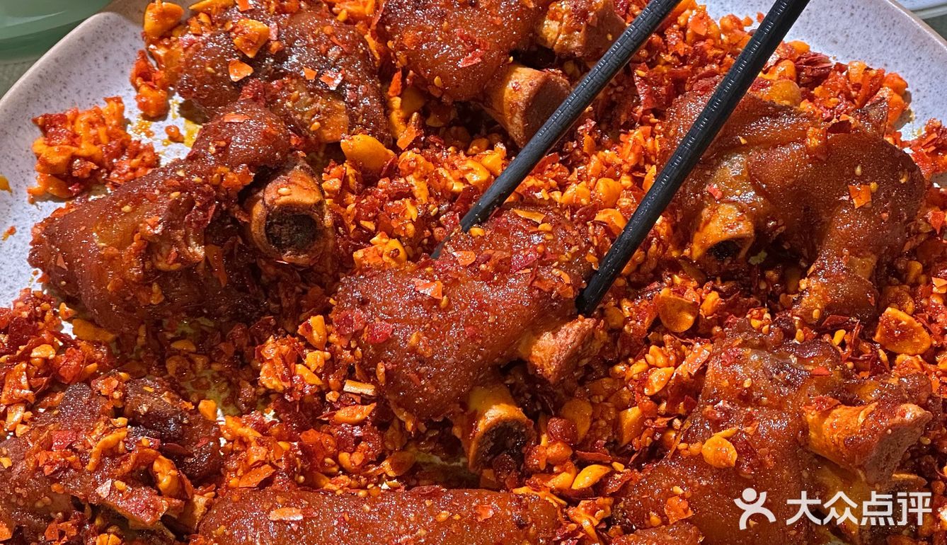 在长沙！真的喜欢这种精致湘菜馆！