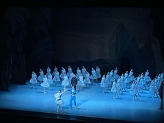 -交通银行前滩31演艺中心