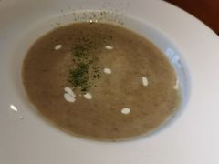 蘑菇奶油汤-新贝乐意大利餐厅(苏州中心店)