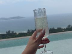 -瑰丽酒店·海吧·天际下午茶·现场DJ·天台酒吧