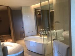 -上海佘山世茂艾美酒店