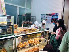 面包甜点陈列柜-白玉兰食品(甜云店)