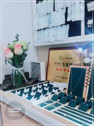-AI艾耳·专业手工耳洞·穿孔美学馆