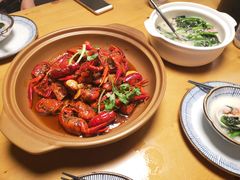 油焖小龙虾-老板很二(吉大店)