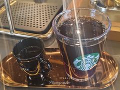 -星巴克臻选(上海虹桥新天地三店)
