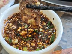 -黄利砖万峰林布依特色酸笋牛肉馆