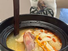 招牌滋补竹林鸡煲-一捞鲜•青岛本味餐厅(八大关店)
