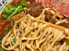 -镇南锅盖面馆(解放路店)